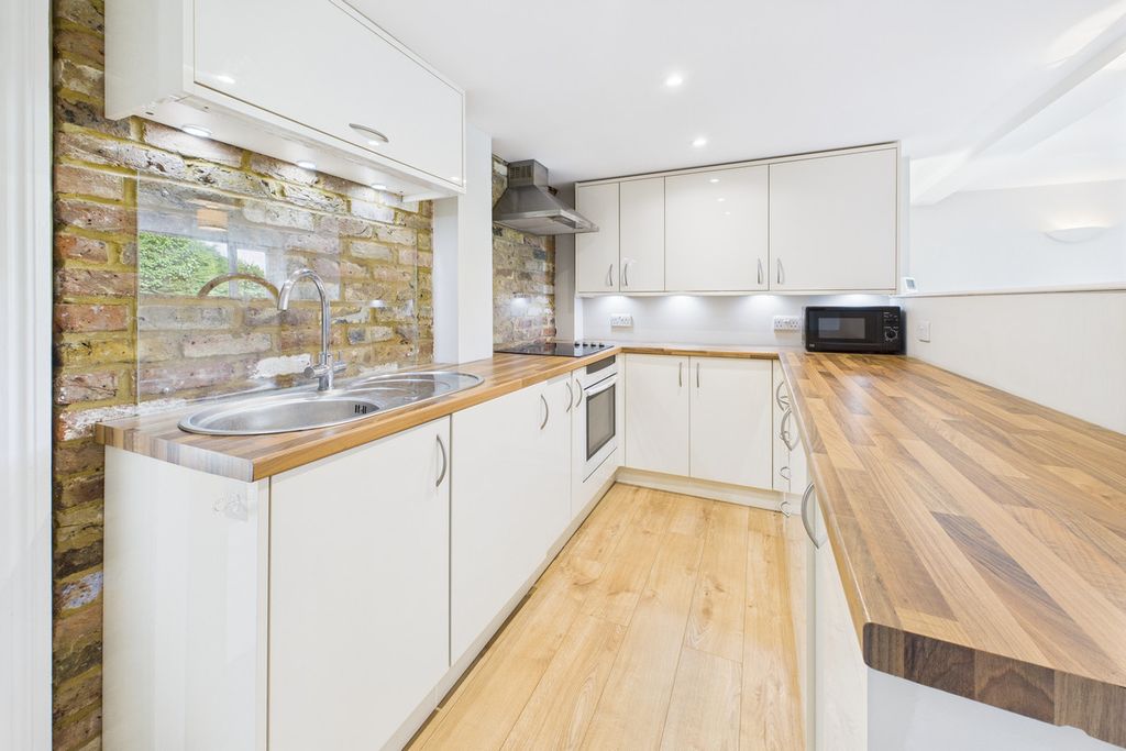 Additional image 26 of 6 bed detached house for saleAstley Road, Hemel Hempstead HP1