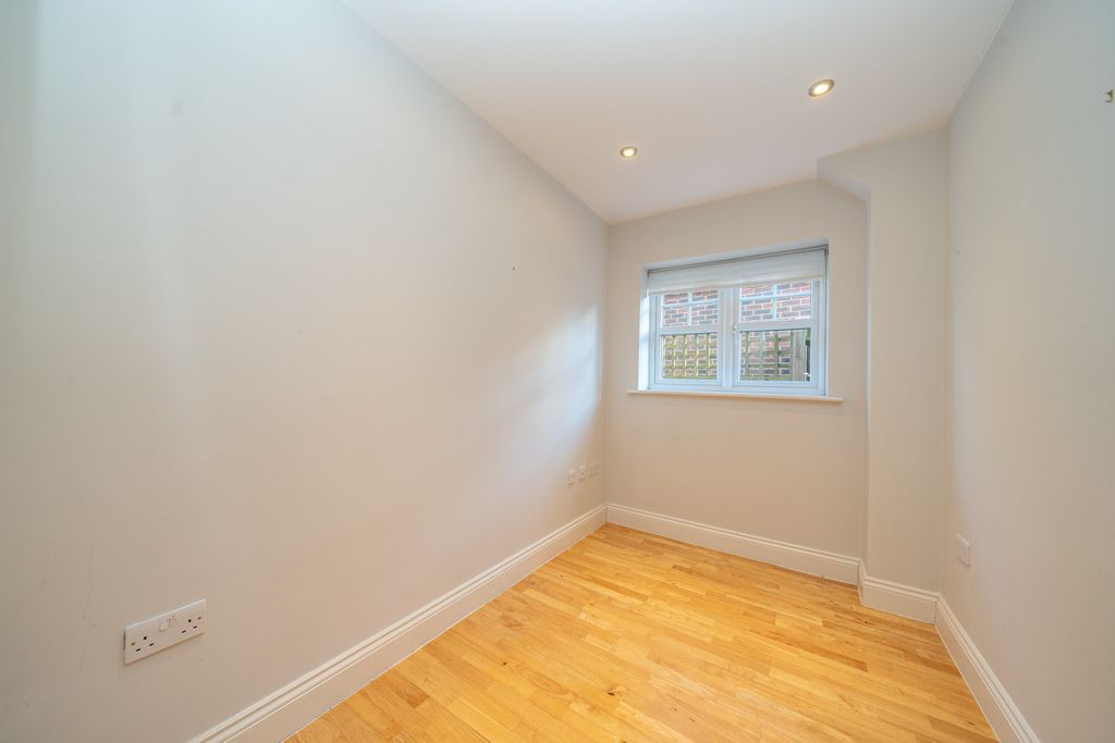 Additional image 15 of 4 bed detached house for saleOstlers Close, Hemel Hempstead, Hertfordshire HP3
