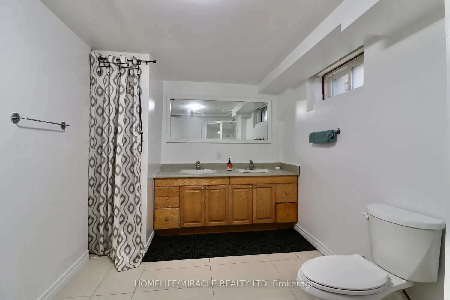 Additional image 17 of 80 Roseview Avenue