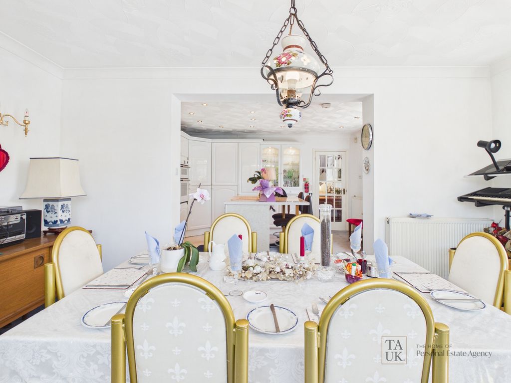 Additional image 13 of 5 bed detached house for saleHavant Road, Hayling Island PO11