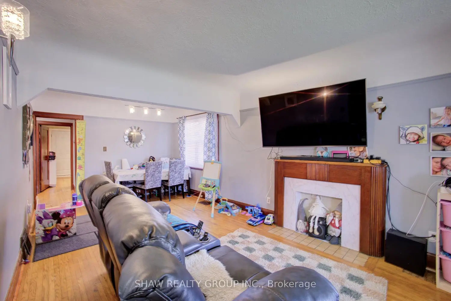 34 Barons Avenue photo 4