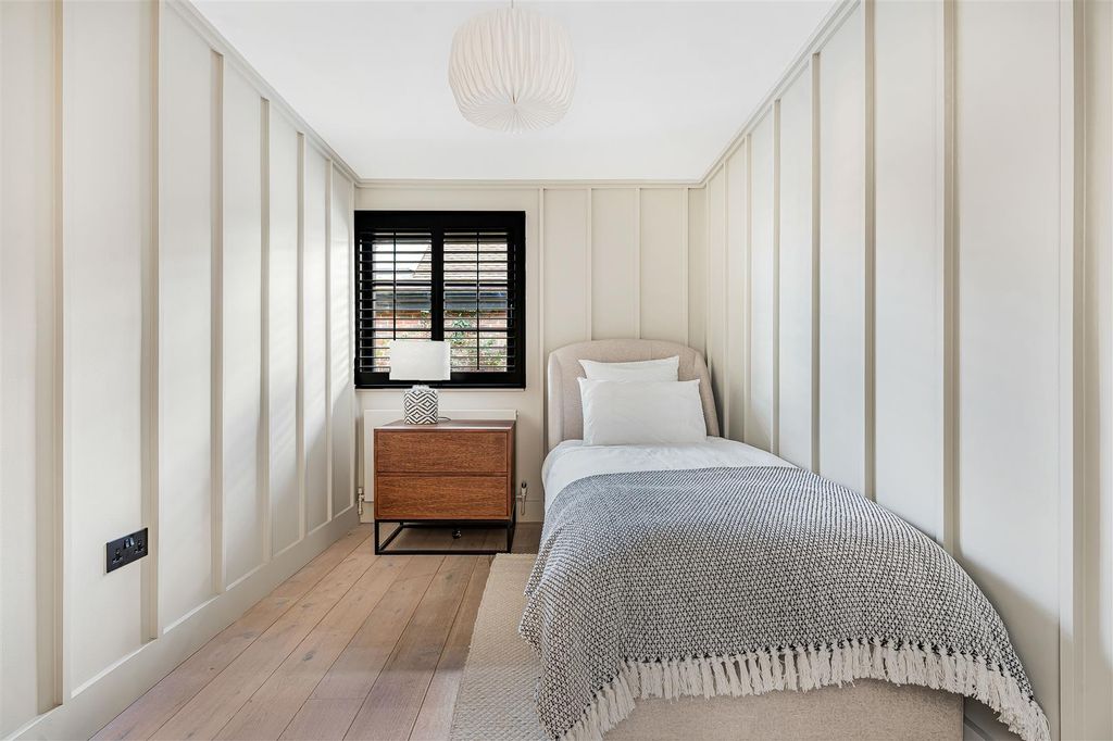 Additional image 30 of 4 bed detached bungalow for saleWatermill Lane, Hertford SG14