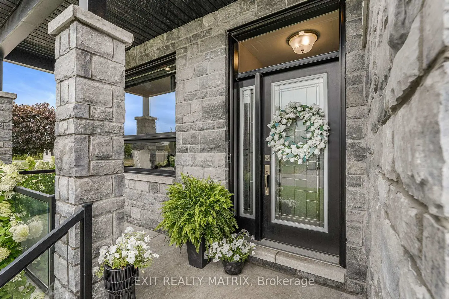 56 Nancy Street photo 2