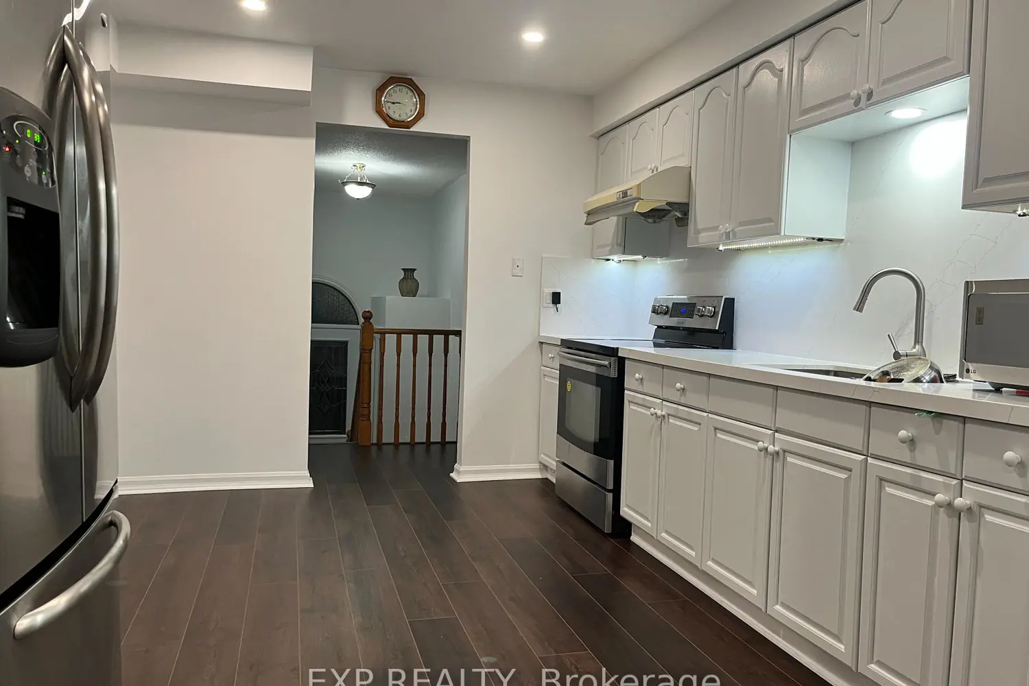 216 Colborne Street photo 4