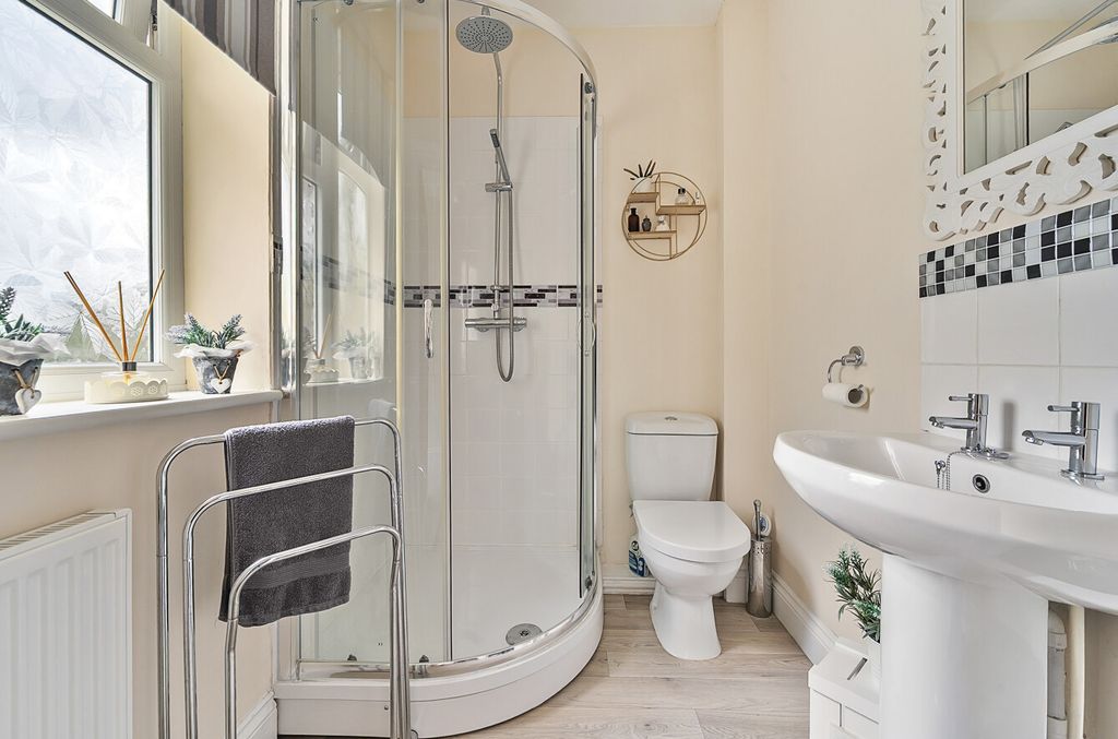 Additional image 23 of 6 bed bungalow for saleHindhead, Surrey GU26
