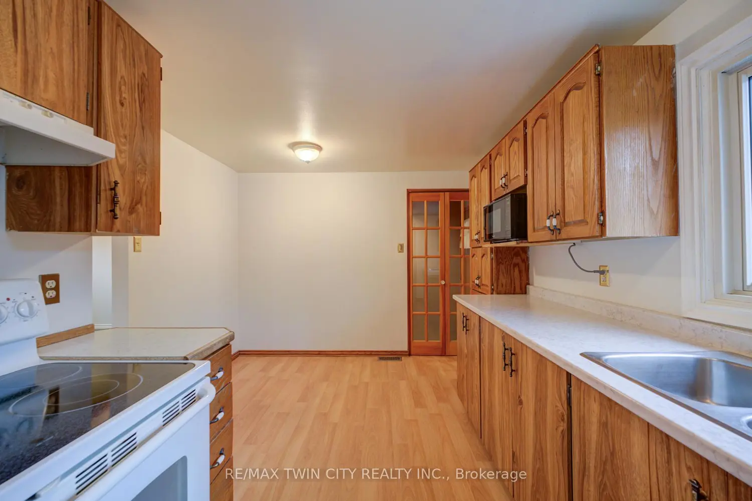 390 Brantwood Park Road photo 4