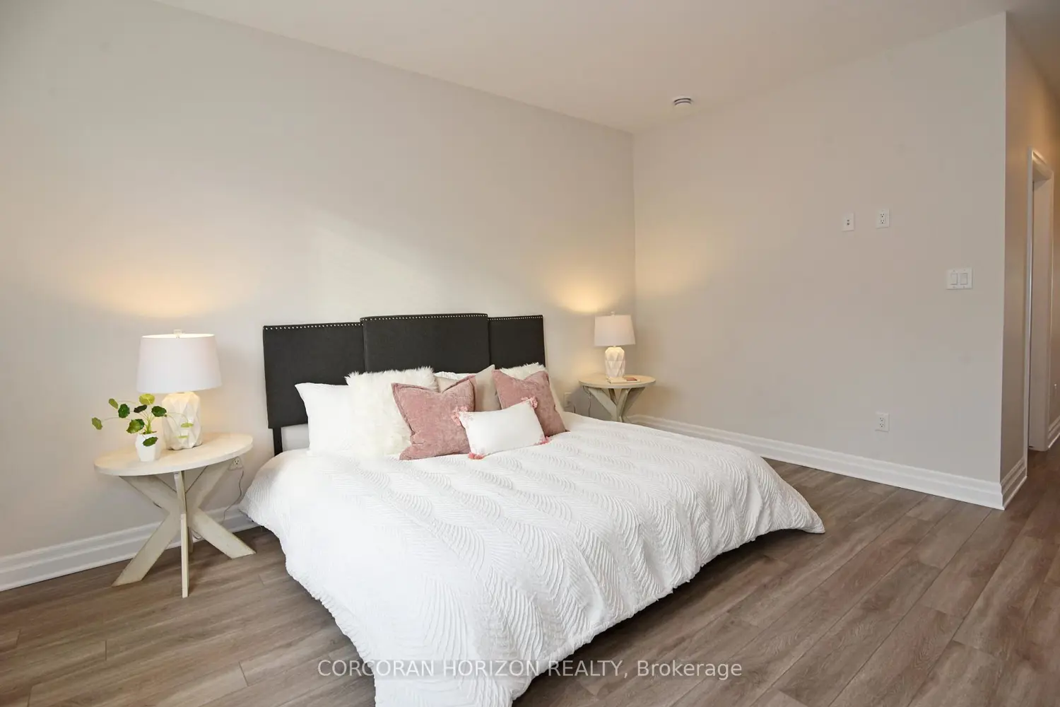 403 Breakwater Boulevard photo 5