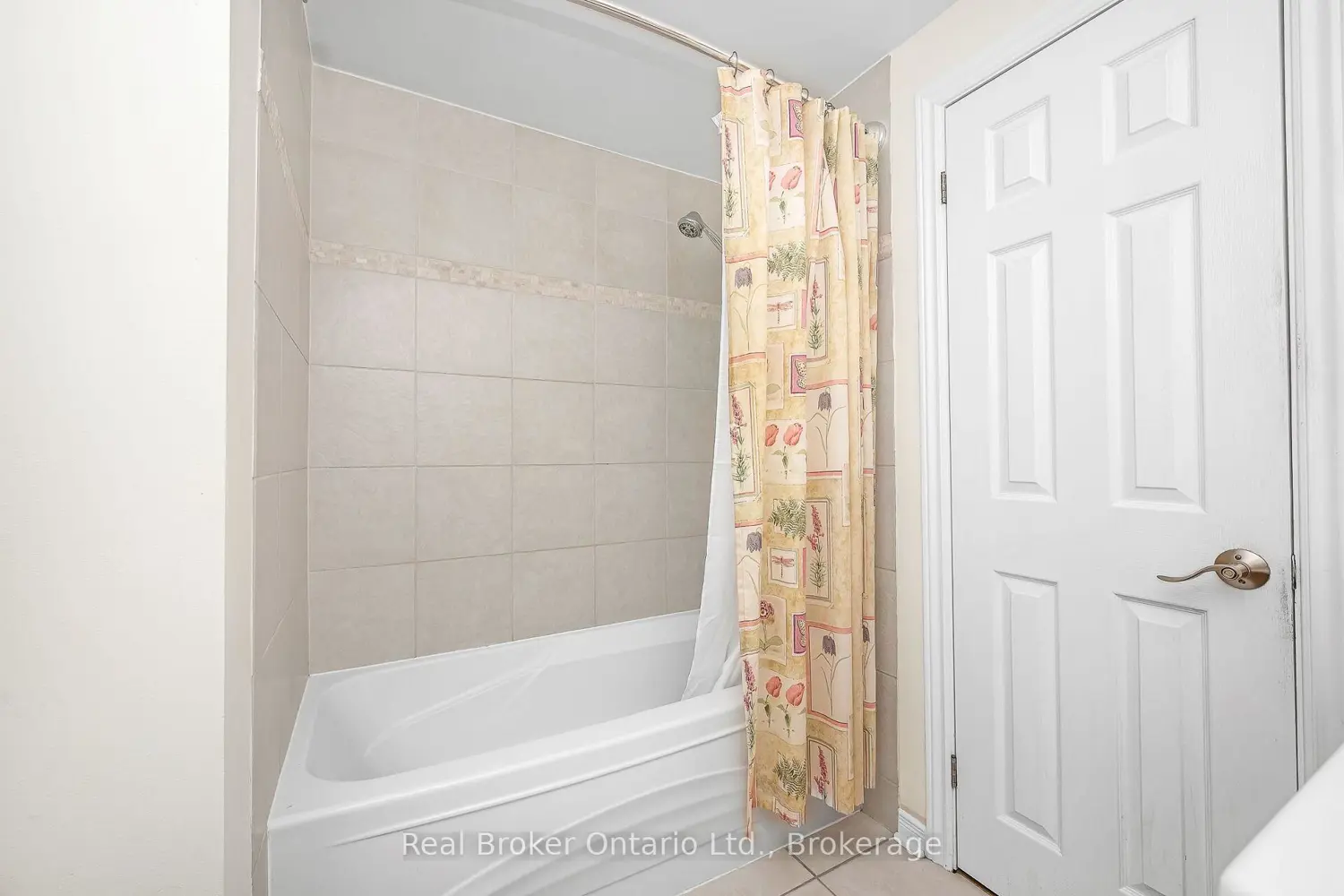 Additional image 13 of 285 Surrey Drive