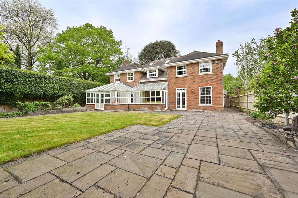 Additional image 6 of 6 bed property for saleRedbourn Lane, Harpenden AL5