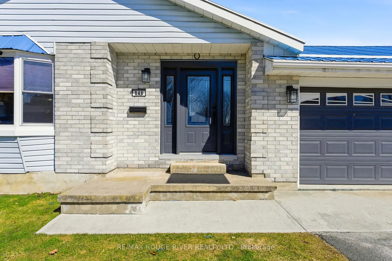 846 Ontario Street photo 2