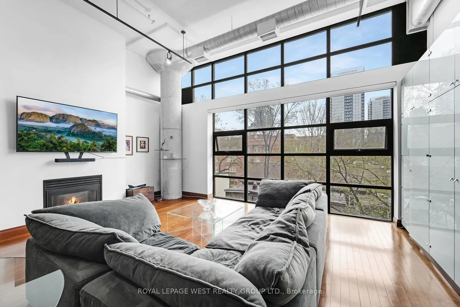 90 Sumach Street #416 photo 5