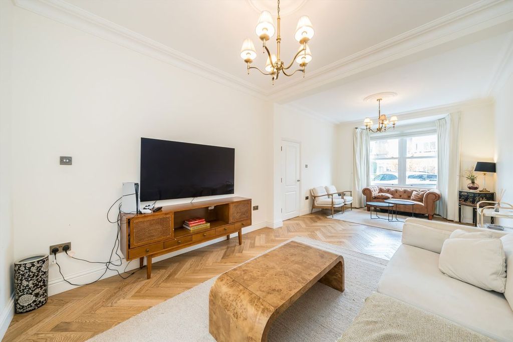 Additional image 2 of 4 bed semi-detached house for saleSt. Stephens Road, Hounslow TW3