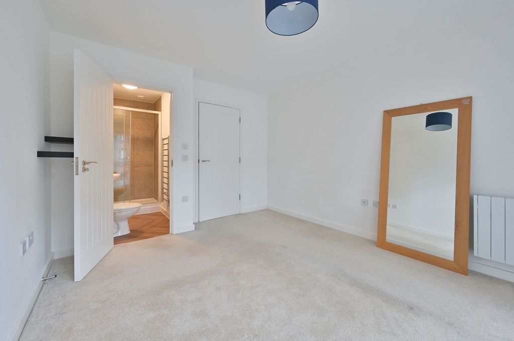 Additional image 7 of 2 bed flat for saleFrogmore Road, Hemel Hempstead HP3