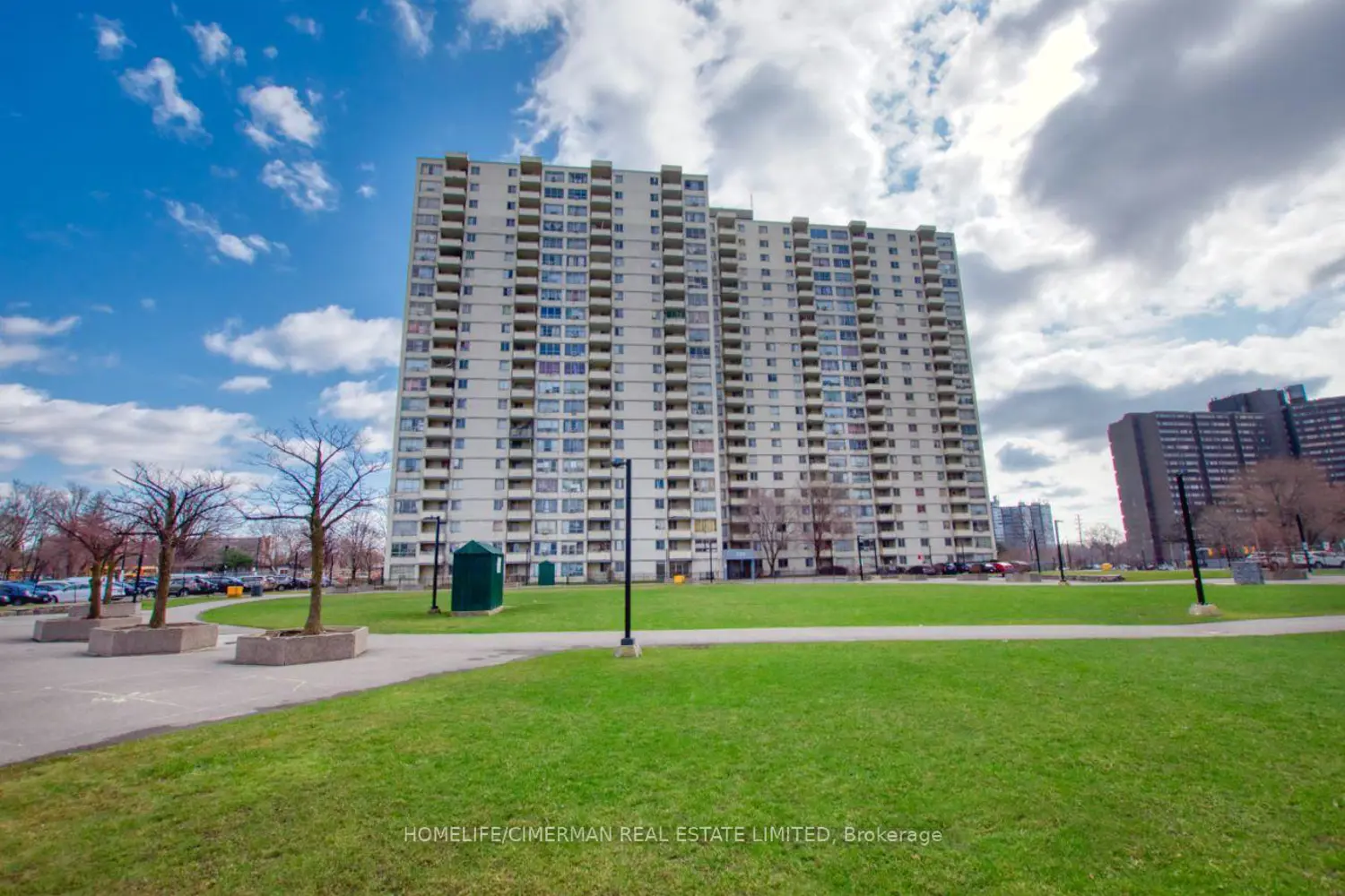 320 Dixon Road 1511