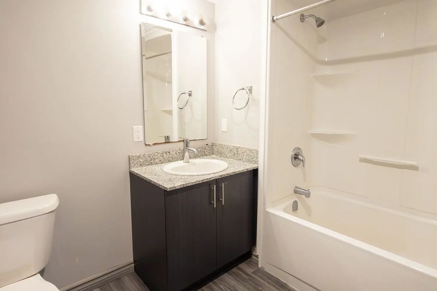 Additional image 8 of 275 Larch Street F212
