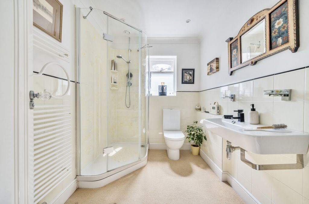 Additional image 11 of 2 bed end terrace house for saleCollege Hill, Haslemere, Surrey GU27