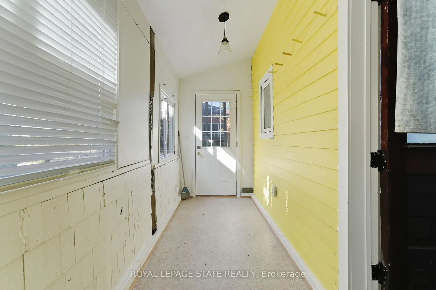 8 Tasker Street photo 4