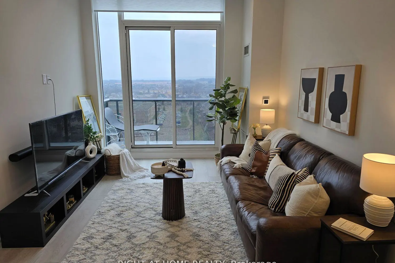 Additional image 8 of 2450 Old Bronte Road 833