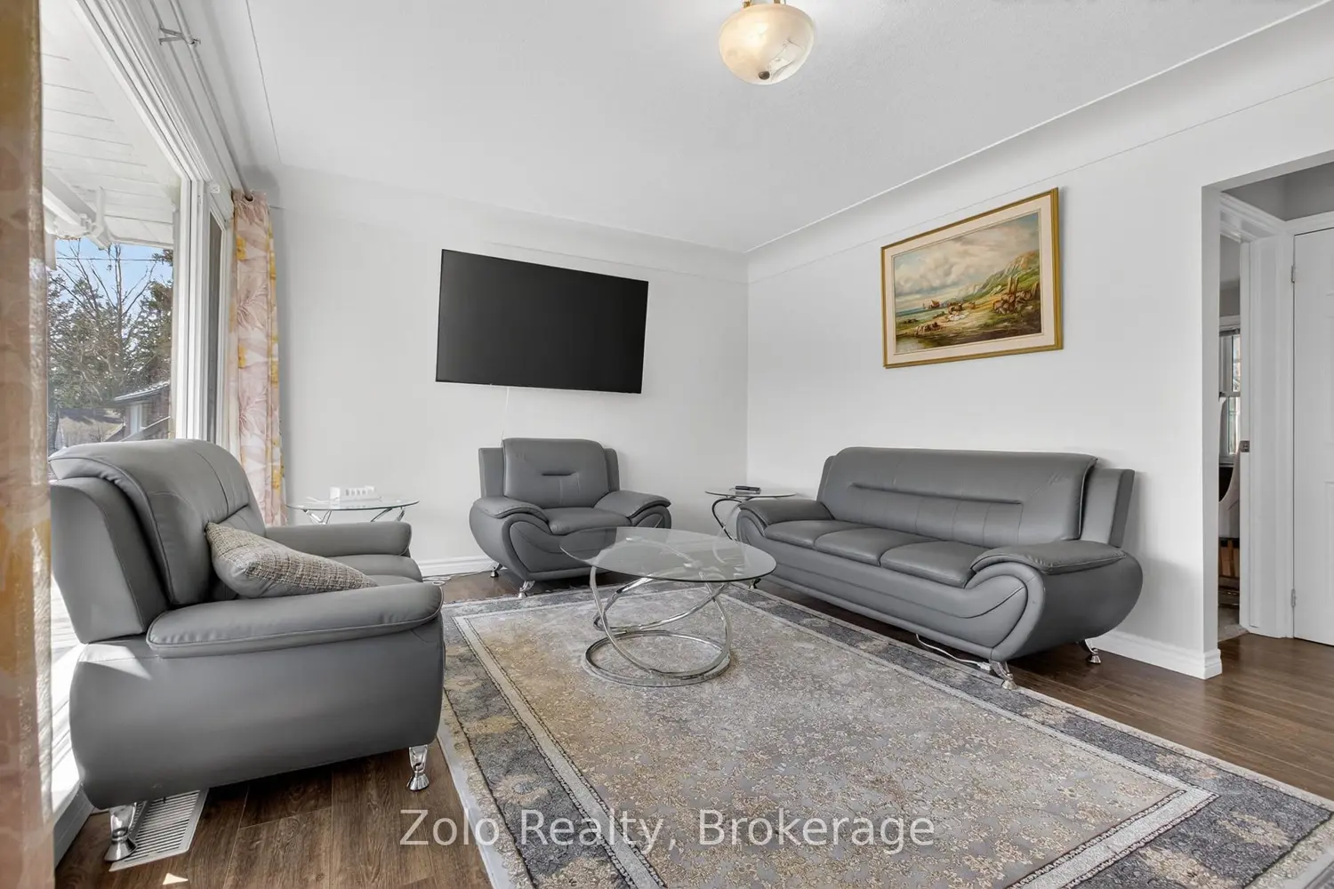270 Mausser Avenue photo 4