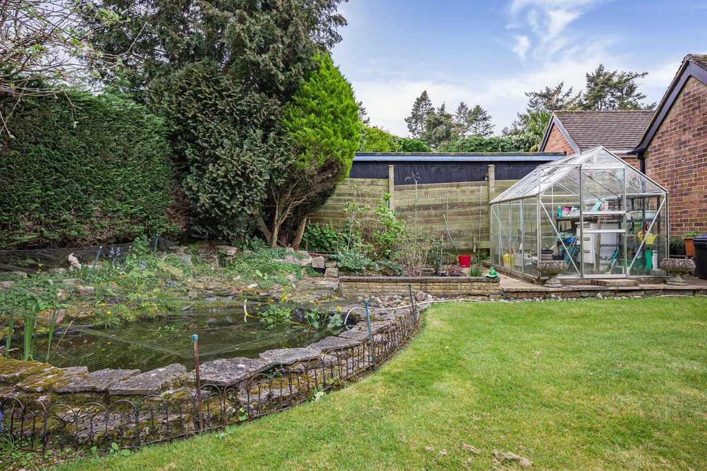 Additional image 19 of 3 bed detached bungalow for saleGreys Road, Henley-On-Thames RG9
