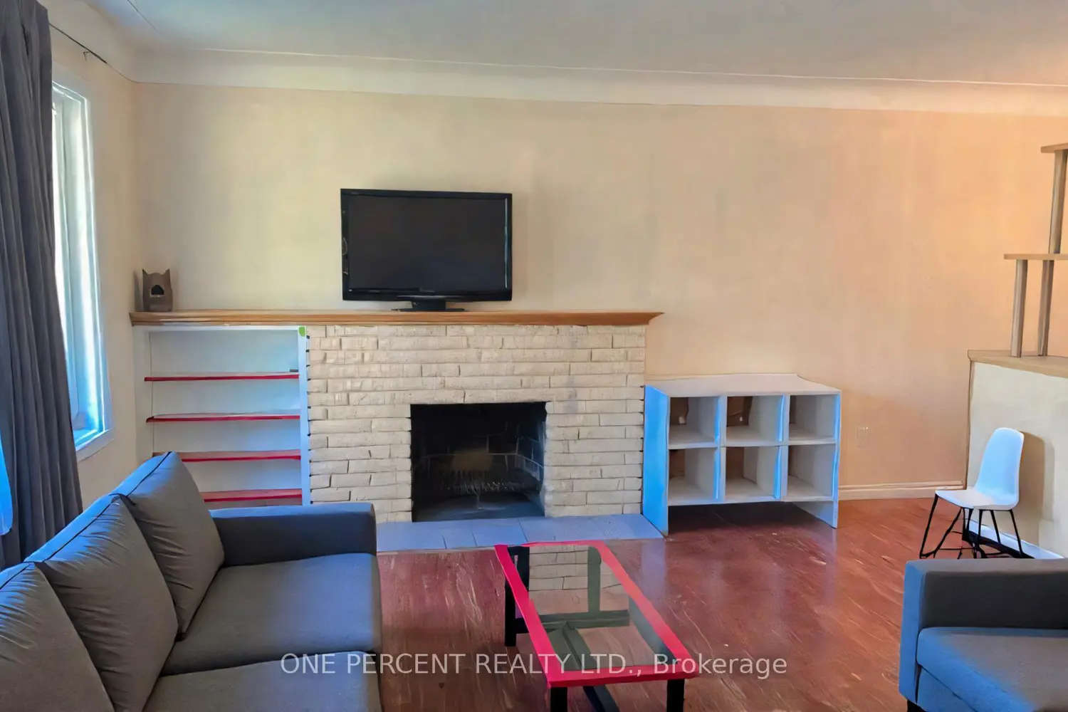 1200 Huron Street photo 4
