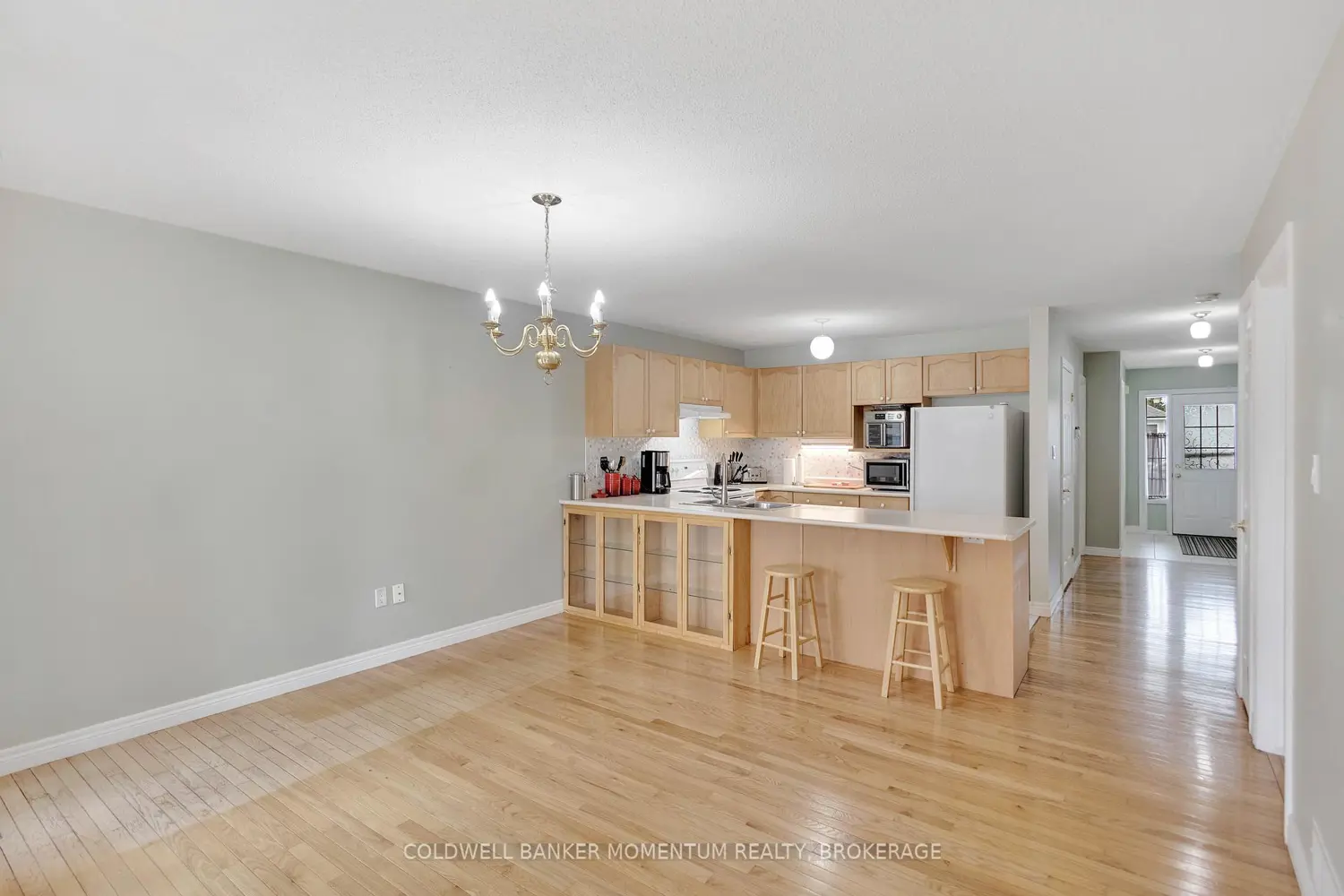 29 Balsam Trail photo 3