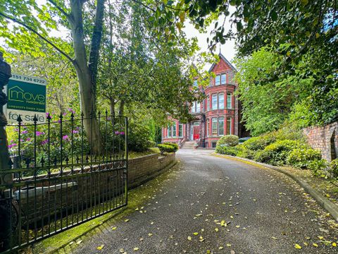 Aigburth Drive, Liverpool L17