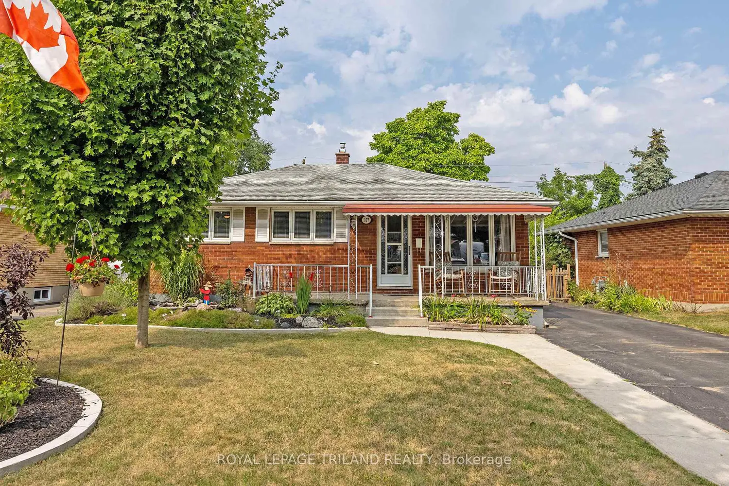 107 Susan Avenue photo 2