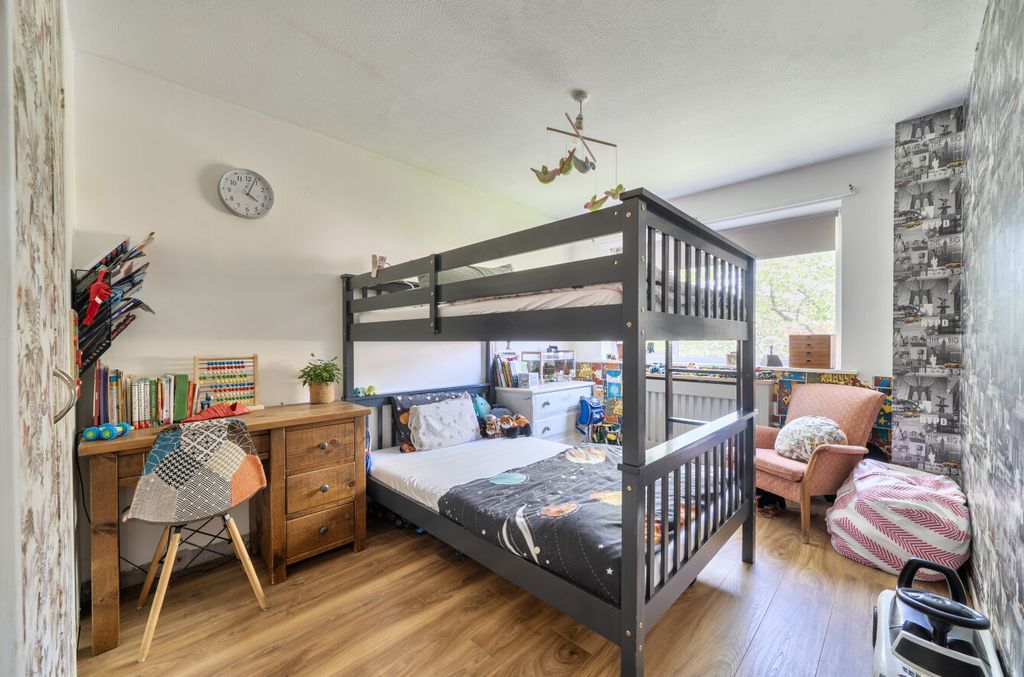 Additional image 9 of 3 bed flat for saleHeather Way, Hindhead, Surrey GU26