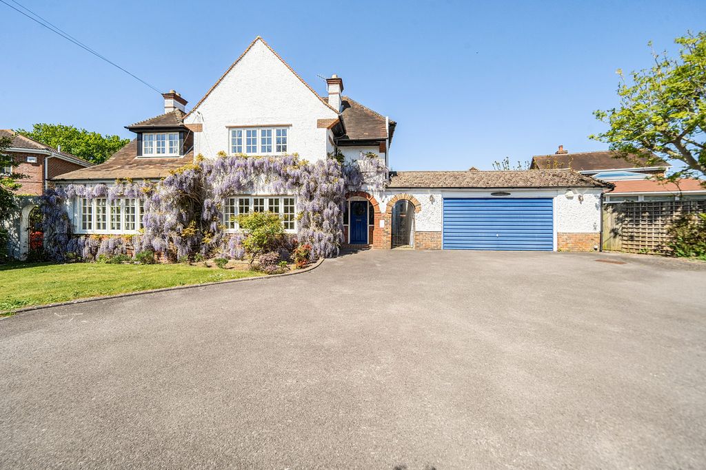 Additional image 39 of 4 bed detached house for saleSt Catherines Road, Hayling Island PO11