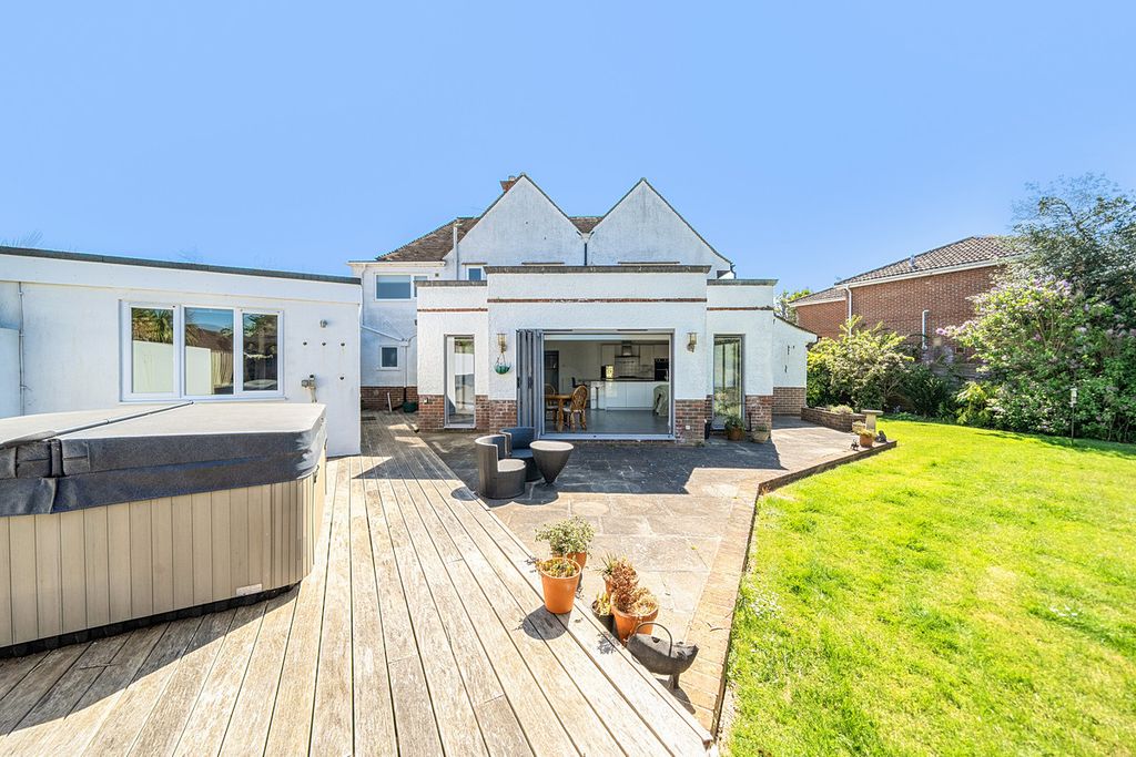 Additional image 4 of 4 bed detached house for saleSt Catherines Road, Hayling Island PO11