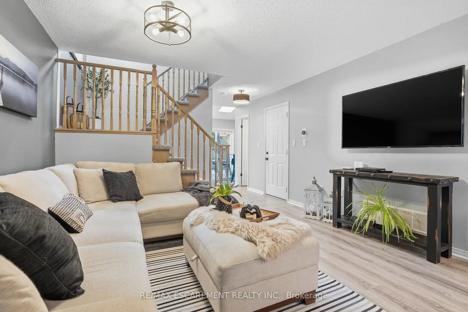 14 Kenyon Crescent photo 5