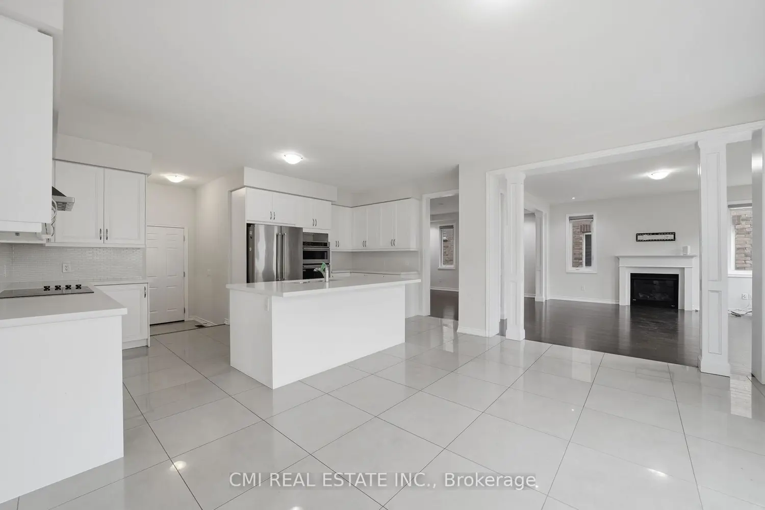 42 Valleybrook Crescent photo 5