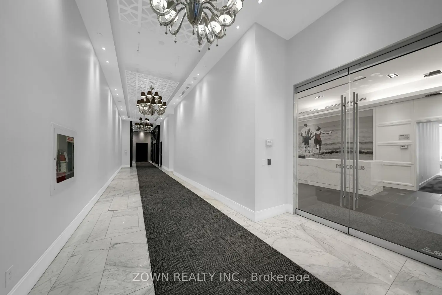 88 Park Lawn Road 1002 photo 3