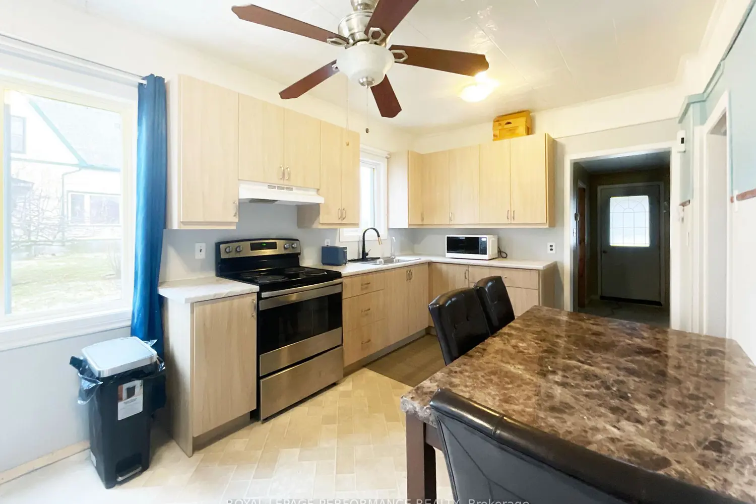 4866 2Nd Line Road photo 5