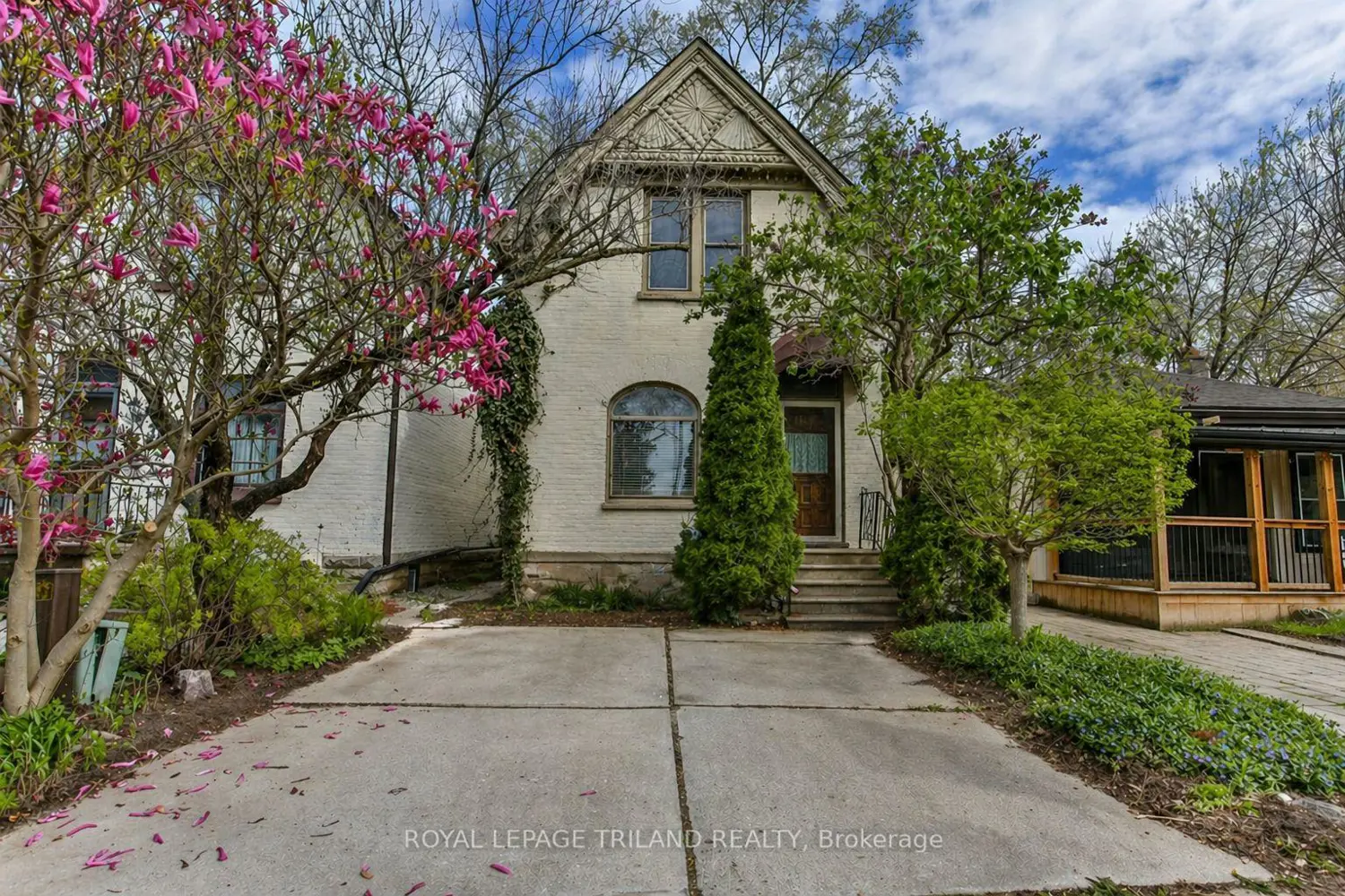 38 Byron Avenue