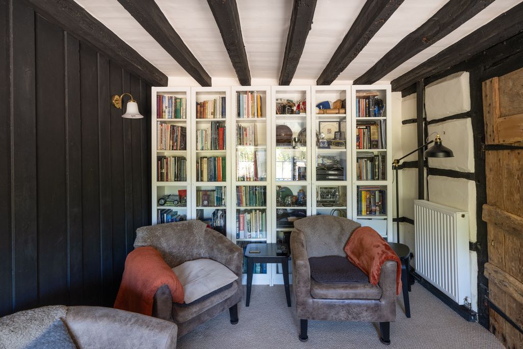 Additional image 17 of 4 bed detached house for saleCottrell Farmhouse, Hayling Island, Hampshire PO11