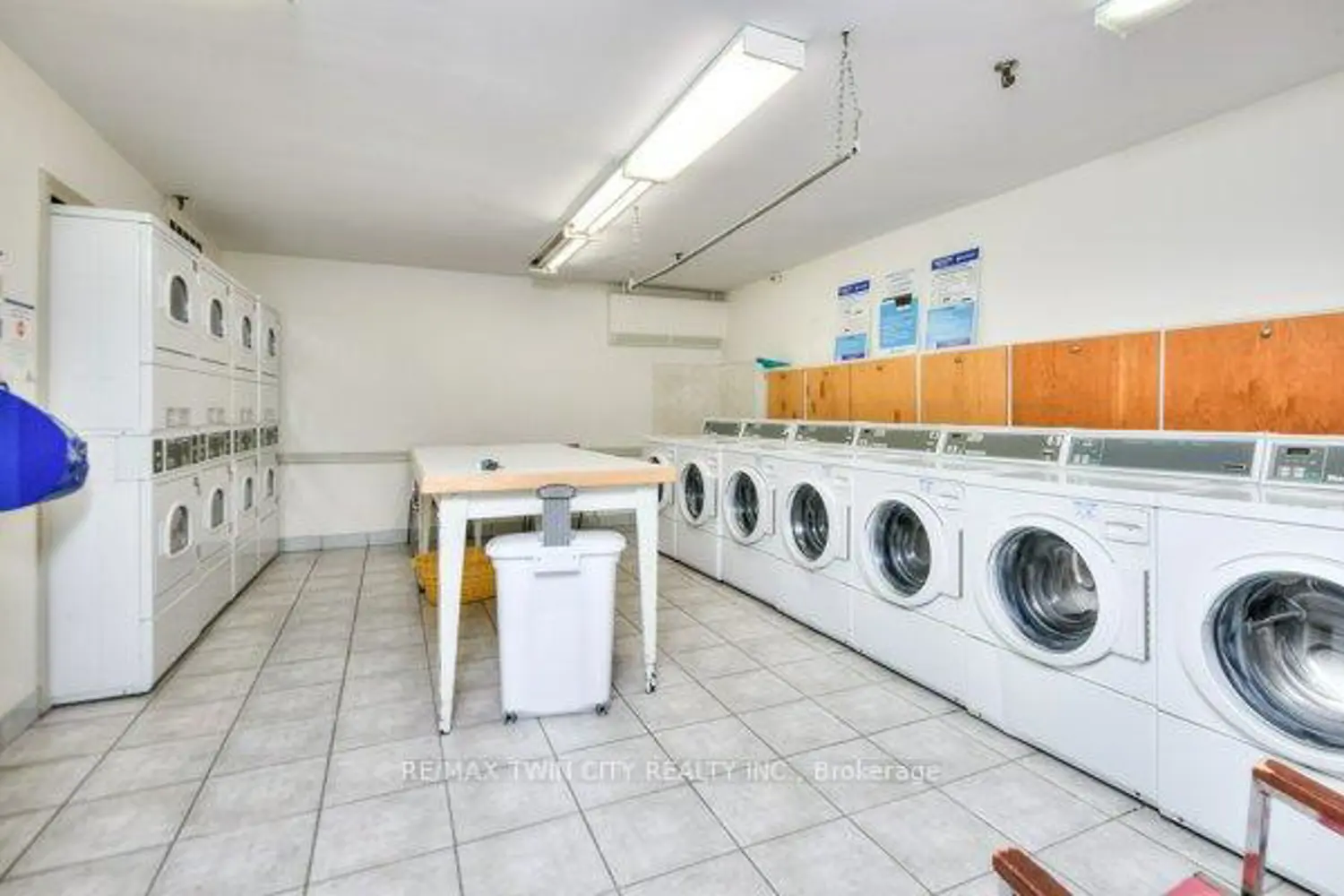 Additional image 11 of 225 Harvard Place 509