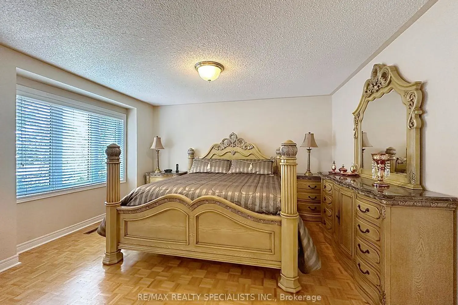 9 Siesta Court photo 4
