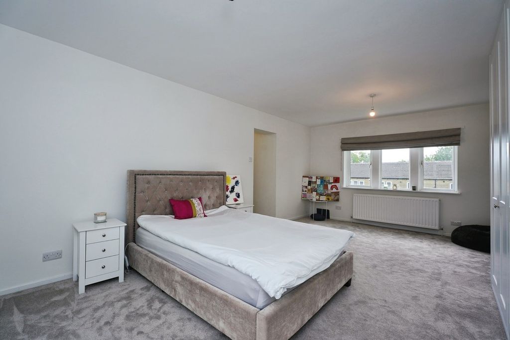 Additional image 14 of 5 bed detached house for saleBroomfield Avenue, Halifax HX3