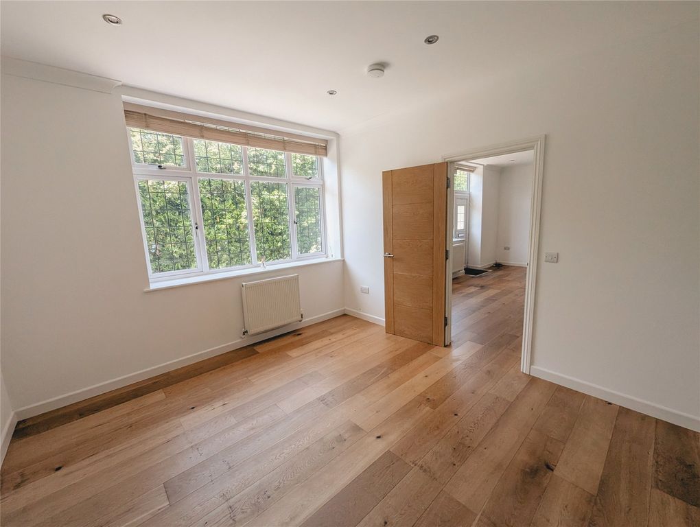 Additional image 13 of 1 bed flat for saleHaslemere, Surrey GU27