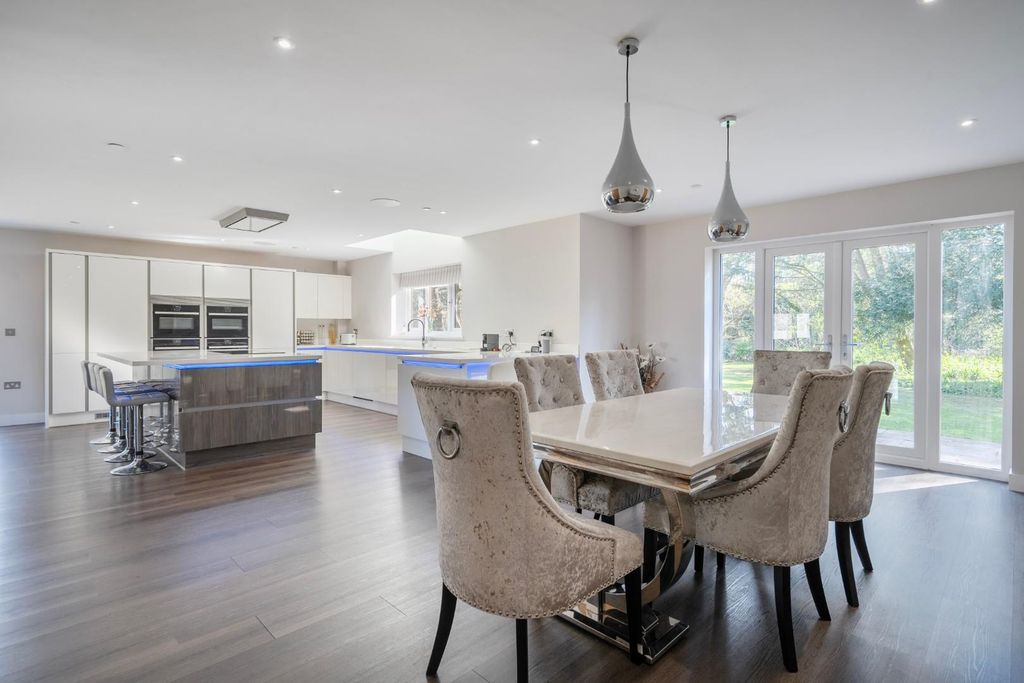 Additional image 17 of 5 bed detached house for saleNorth Close, Havant PO9