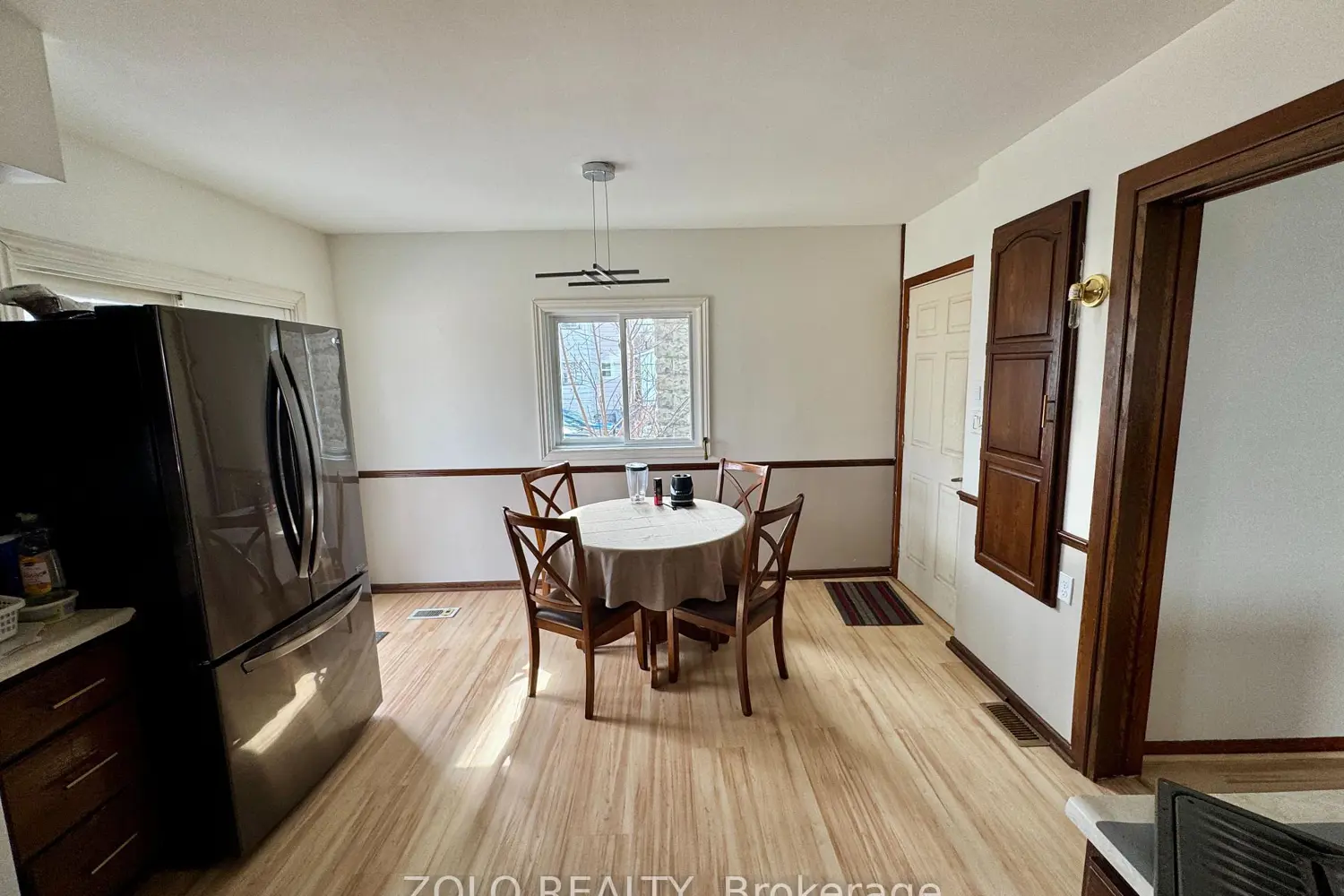 408 Mcconnell Avenue photo 4