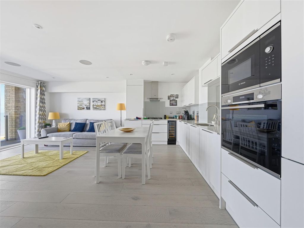 Additional image 16 of 2 bed flat for saleCentral Parade, Herne Bay CT6