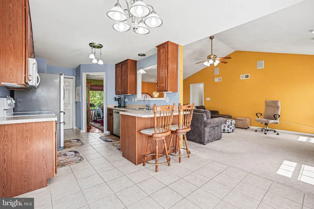 Additional image 6 of 578 Starr Avenue, Chambersburg, PA 17202