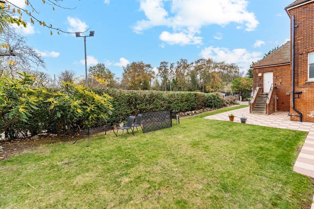 Additional image 18 of 2 bed flat for saleStation Road, Herne Bay CT6