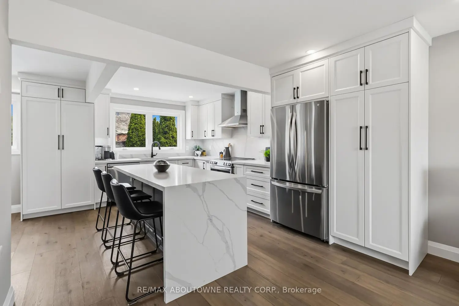 Additional image 5 of 2485 Woburn Crescent