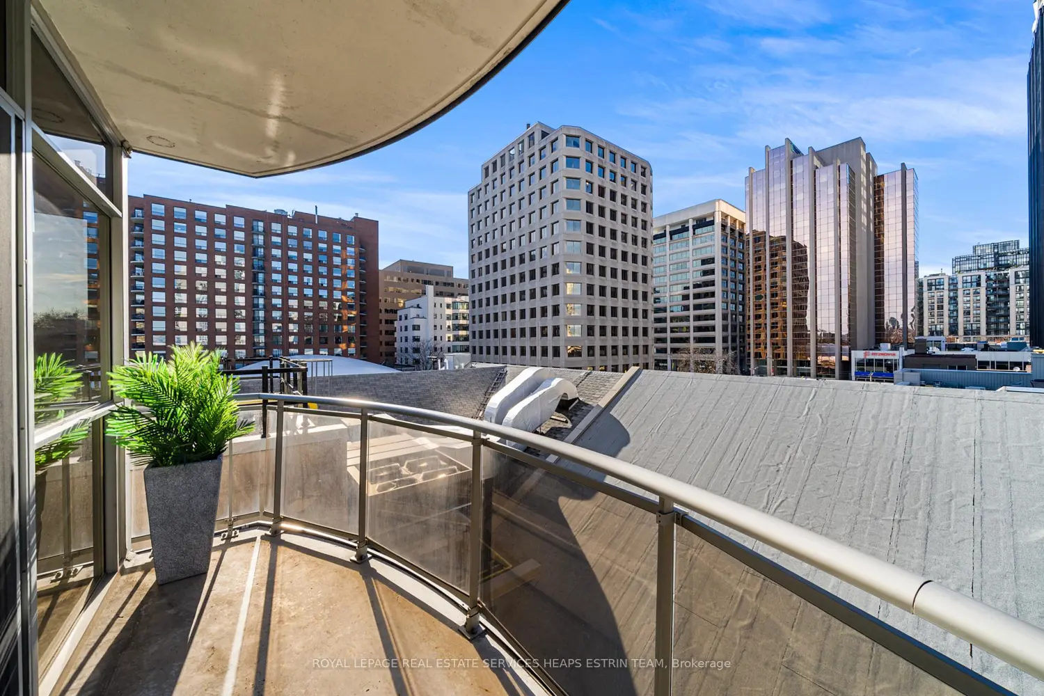 Additional image 8 of 1430 Yonge Street 509