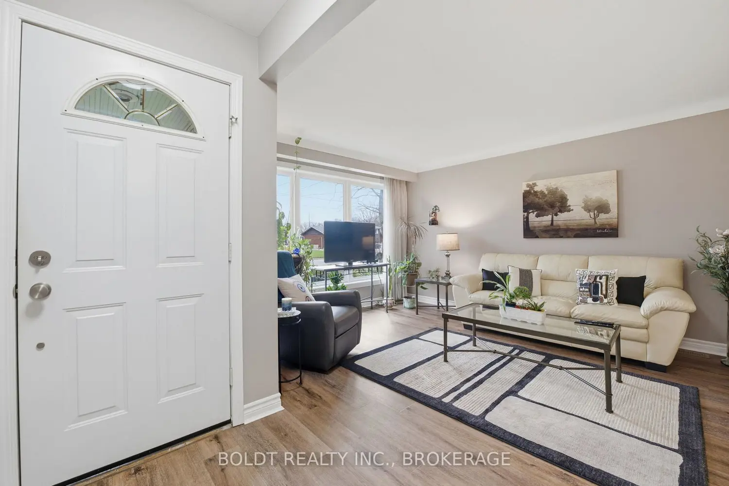 95 Prince Charles Drive photo 3