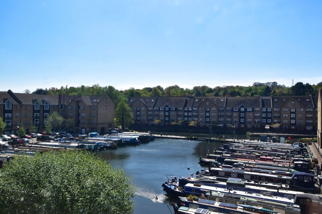 Additional image 22 of 3 bed flat for saleEvans Wharf, Hemel Hempstead HP3